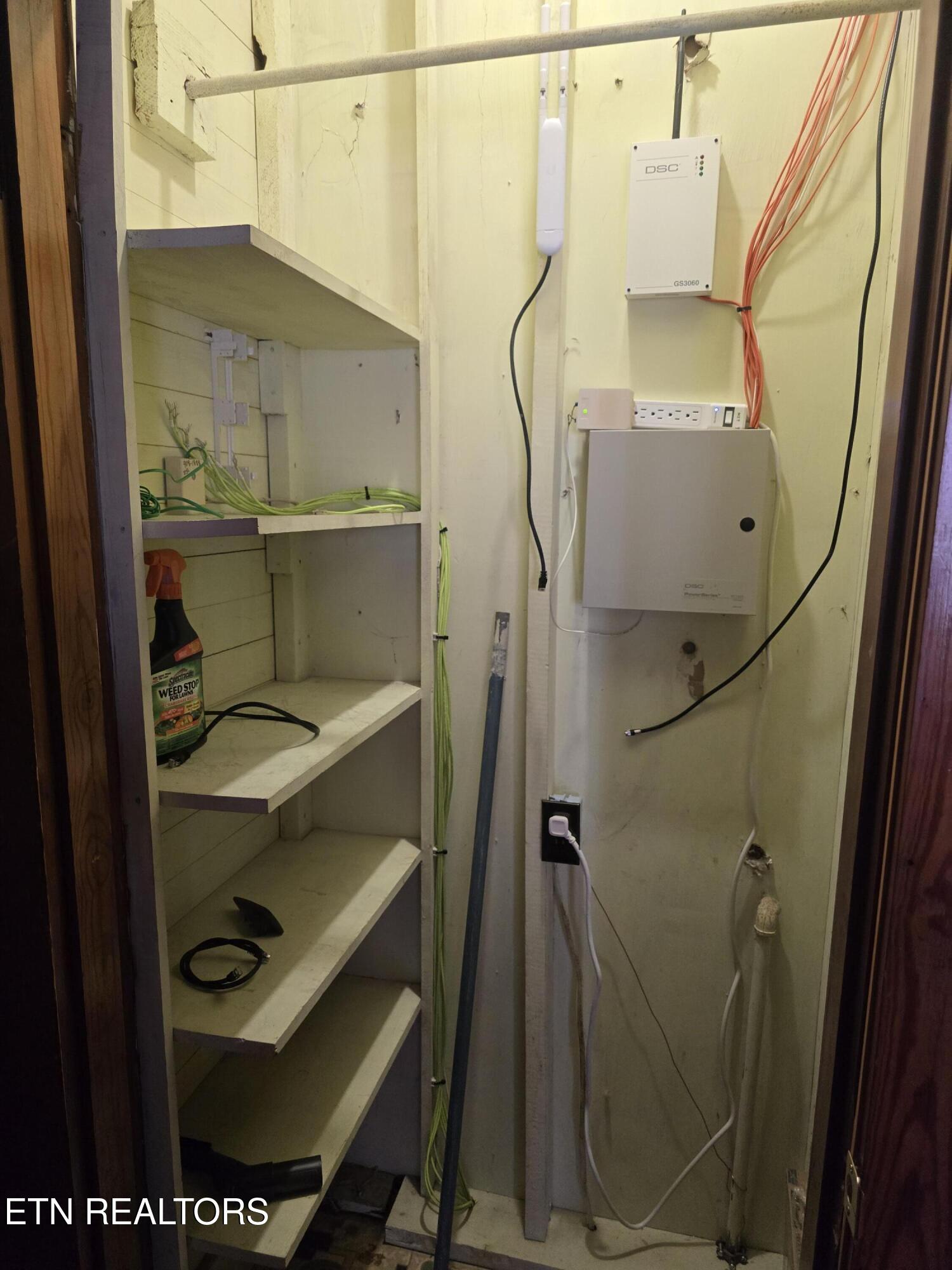 509 High Street Sevierville, TN 37862 - Photo 30 of 46 hall closet