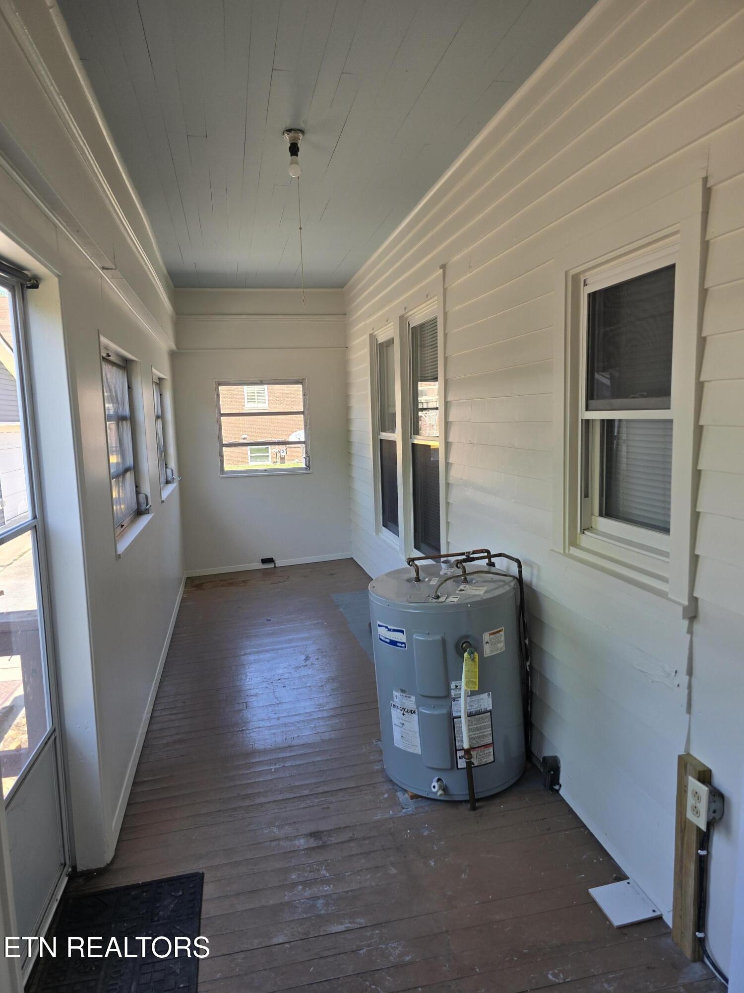 509 High Street Sevierville, TN 37862 - Photo 37 of 46 back porch