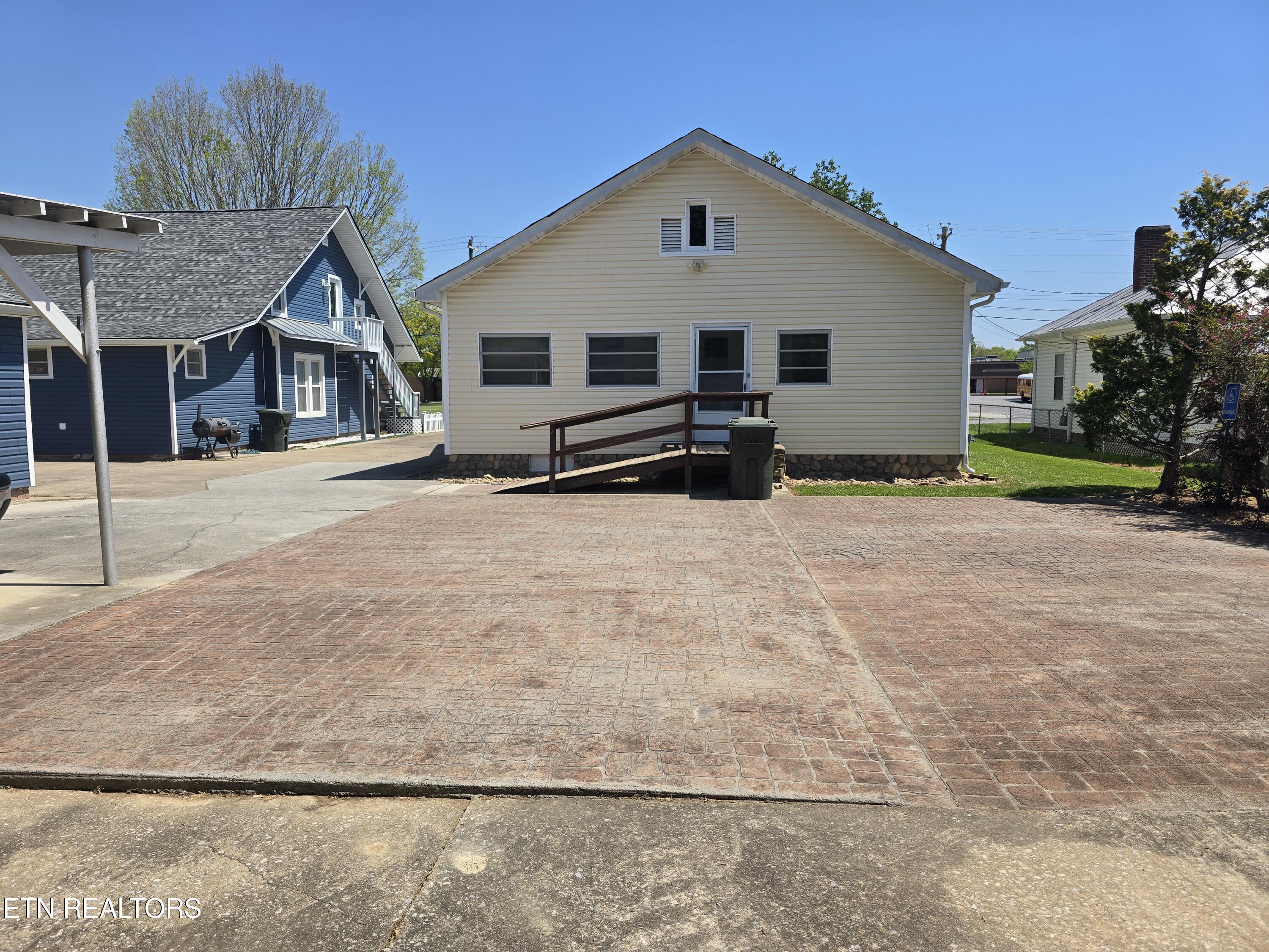 509 High Street Sevierville, TN 37862 - Photo 7 of 46 back of home and parking area