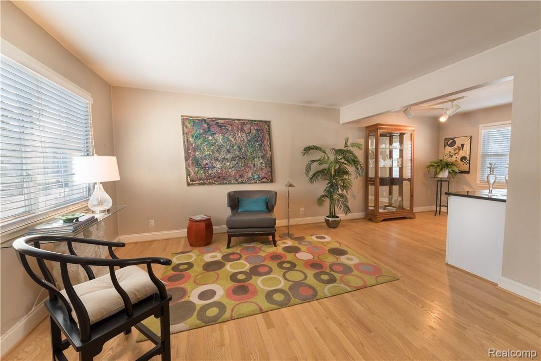 1646 Graefield Road Birmingham, MI 48009 - Photo 5 of 10 DSC_3874-HDR.jpg