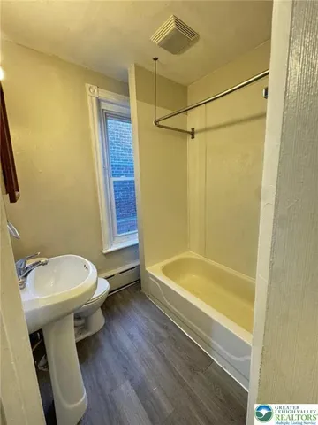 $2,200 | 741 North Ninth Street, Allentown, PA 18102