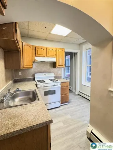 $2,200 | 741 North Ninth Street, Allentown, PA 18102