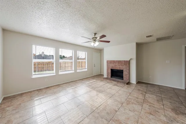 $310,000 | 2454 Meadowgate Lane, Lancaster, TX 75134