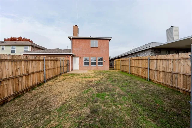 $310,000 | 2454 Meadowgate Lane, Lancaster, TX 75134