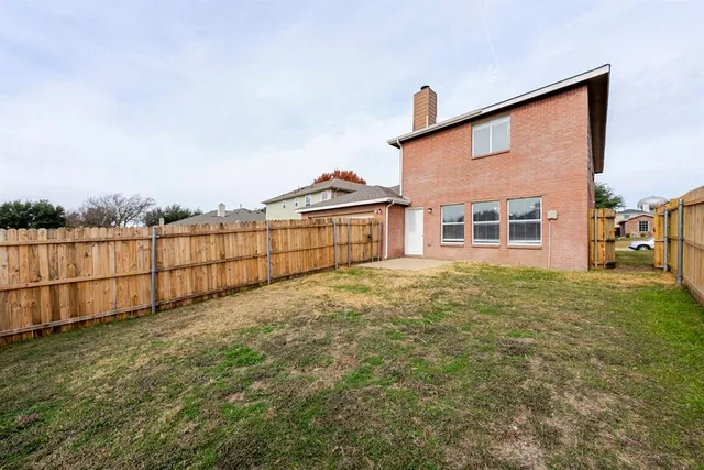 $310,000 | 2454 Meadowgate Lane, Lancaster, TX 75134