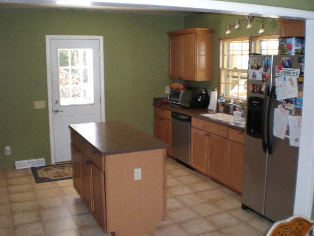 101 Hawthorne Lane Seneca, SC 29678 - Photo 3 of 21 Gallery Image 3