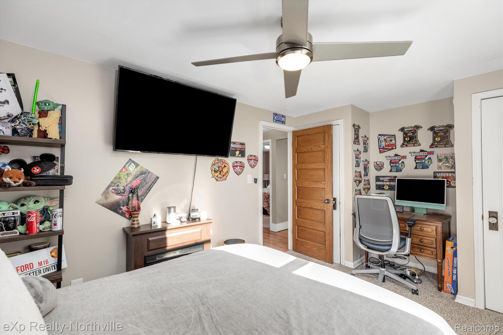 24301 Merriman Road New Boston, MI 48164 - Photo 25 of 38 Gallery Image 25