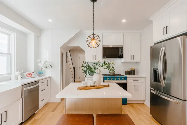 $845,000 | 16 Blue Hill Avenue, Milton, MA 02186