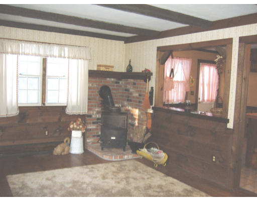 63 Hollow Road Brimfield, MA 01010 - Photo 4 of 13