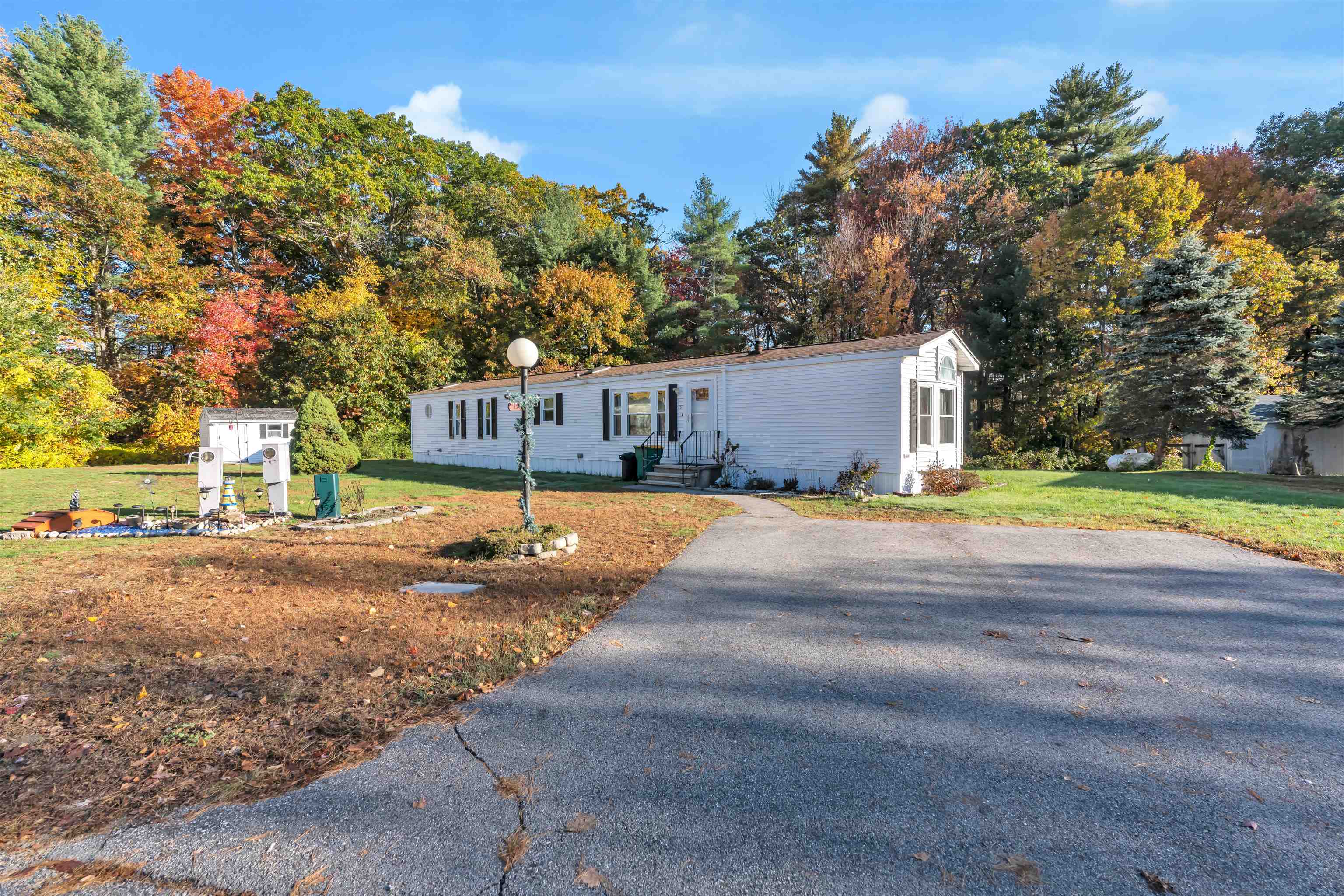 15 Caribbean Lane Rochester, NH 03867 - Photo 2 of 26