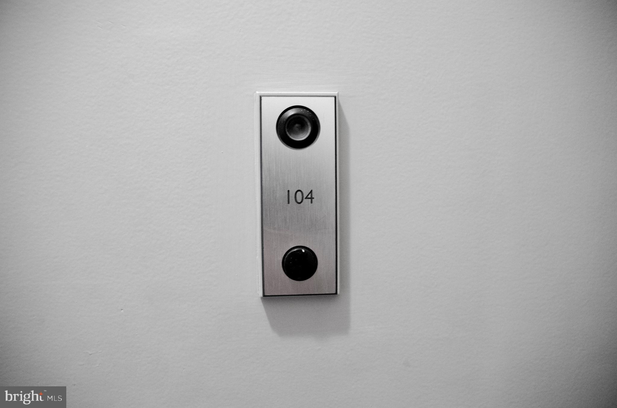 4141 North Henderson Road, Unit 104 Arlington, VA 22203 - Photo 5 of 32 Condo unit #104
