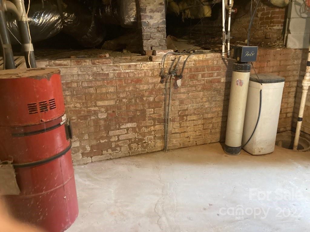 107 South Ridge Avenue, Unit 107 Kannapolis, NC 28083 - Photo 36 of 38 a view of water heater room