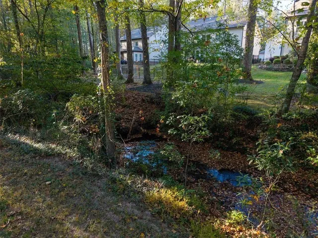 $150,000 | 2001 Hemlock Trail Southwest, Snellville, GA 30078