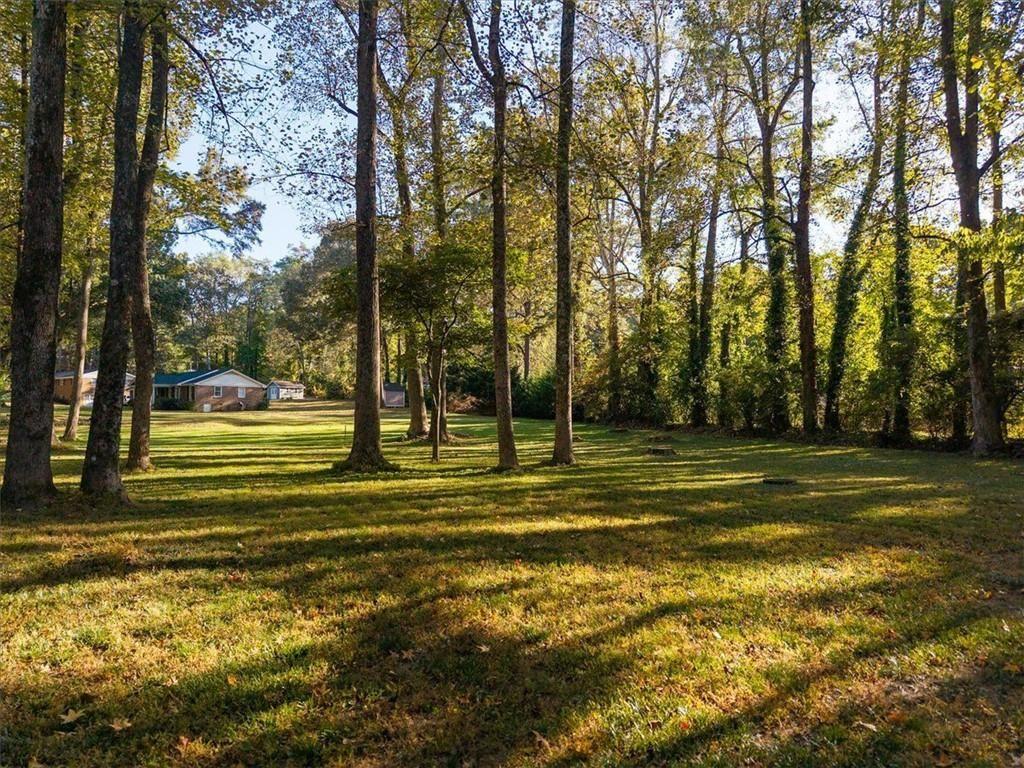 2001 Hemlock Trail Southwest Snellville, GA 30078 - Photo 10 of 20