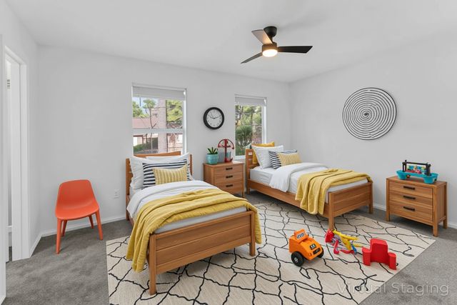 $897,500 | 3 Outervale Place, The Woodlands, TX 77381