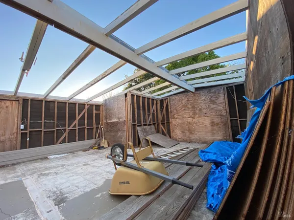 a view of an outdoor space