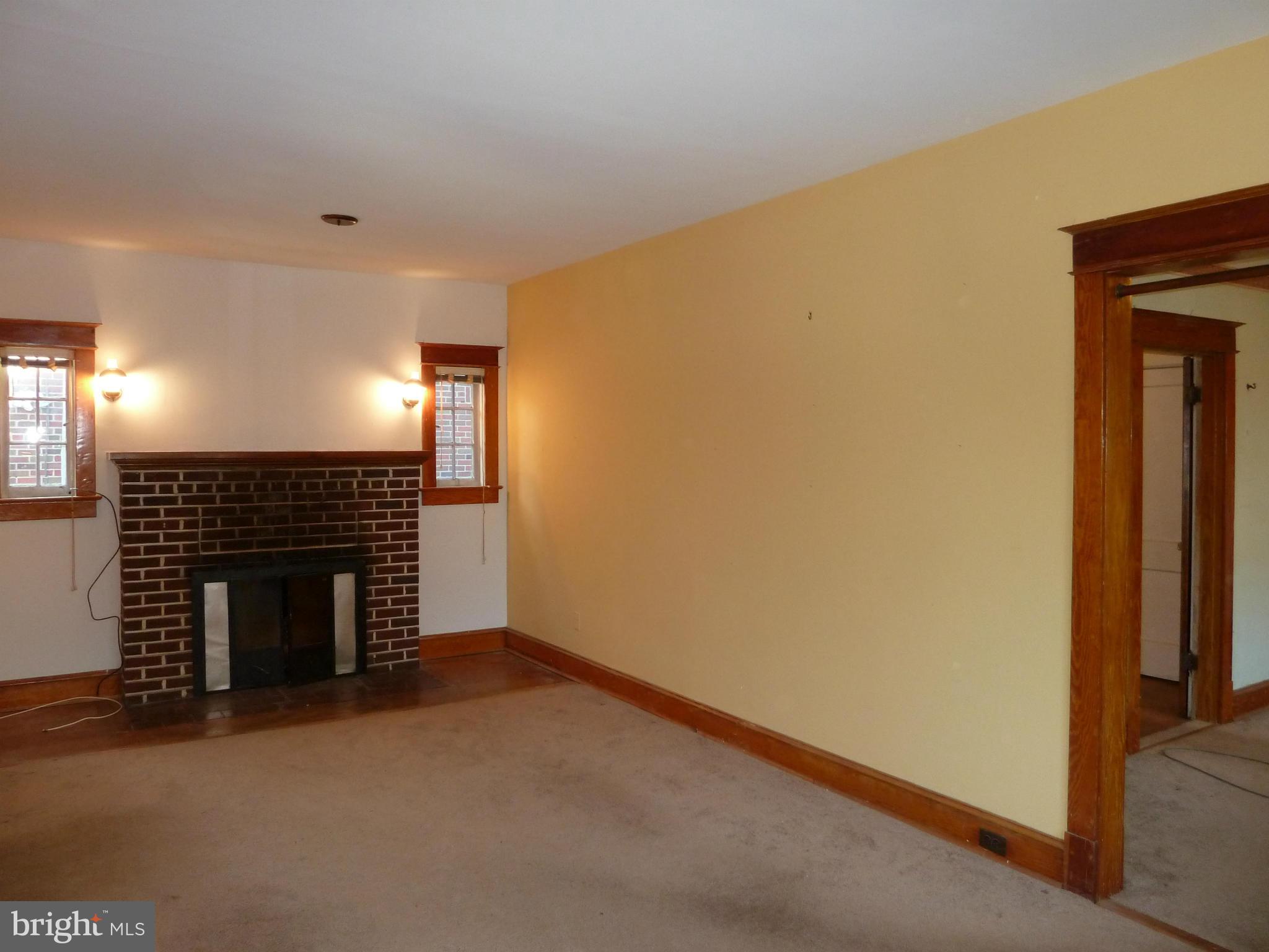 813 Gist Avenue Silver Spring, MD 20910 - Photo 7 of 30 Living Room