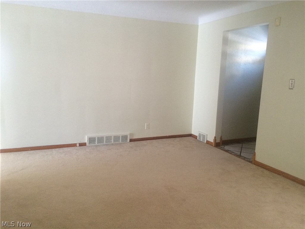 31314 Wellner Road Willowick, OH 44095 - Photo 9 of 25