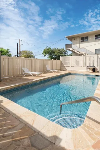 $349,000 | 1440 Ward Avenue, Unit 402, Honolulu, HI 96822