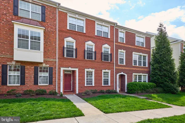 $724,900 | 43662 Chicacoon Creek Square, Leesburg, VA 20176