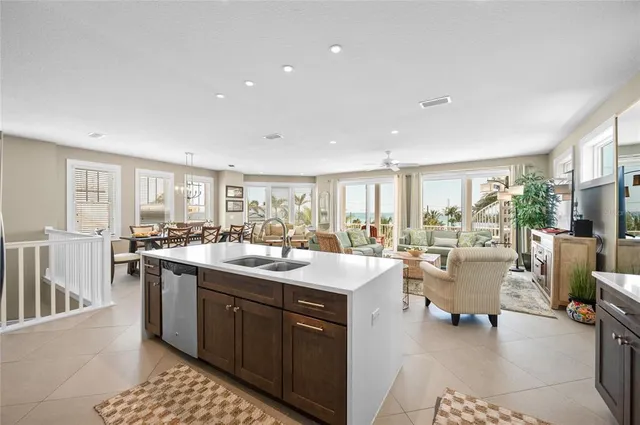 $3,200,000 | 2201 Avenue C, Bradenton Beach, FL 34217