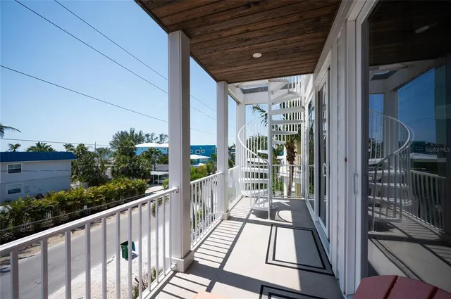 $3,200,000 | 2201 Avenue C, Bradenton Beach, FL 34217