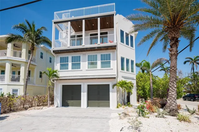 $3,200,000 | 2201 Avenue C, Bradenton Beach, FL 34217