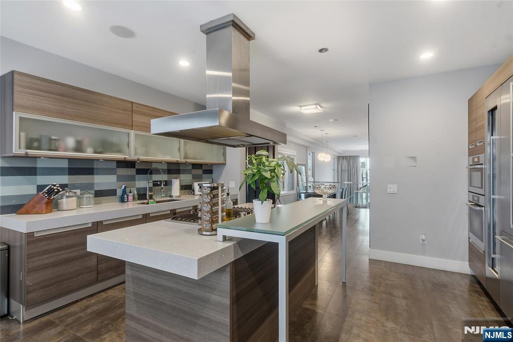 760 Undercliff Avenue, Unit B Edgewater, NJ 07020 - Photo 16 of 45