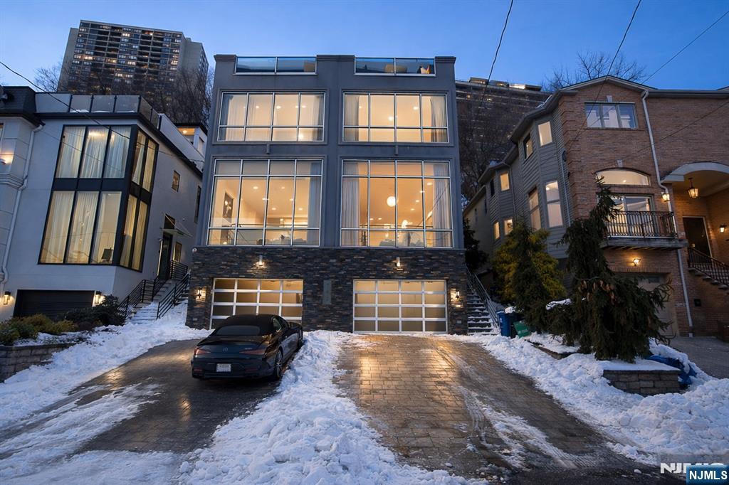 760 Undercliff Avenue, Unit B Edgewater, NJ 07020 - Photo 2 of 45