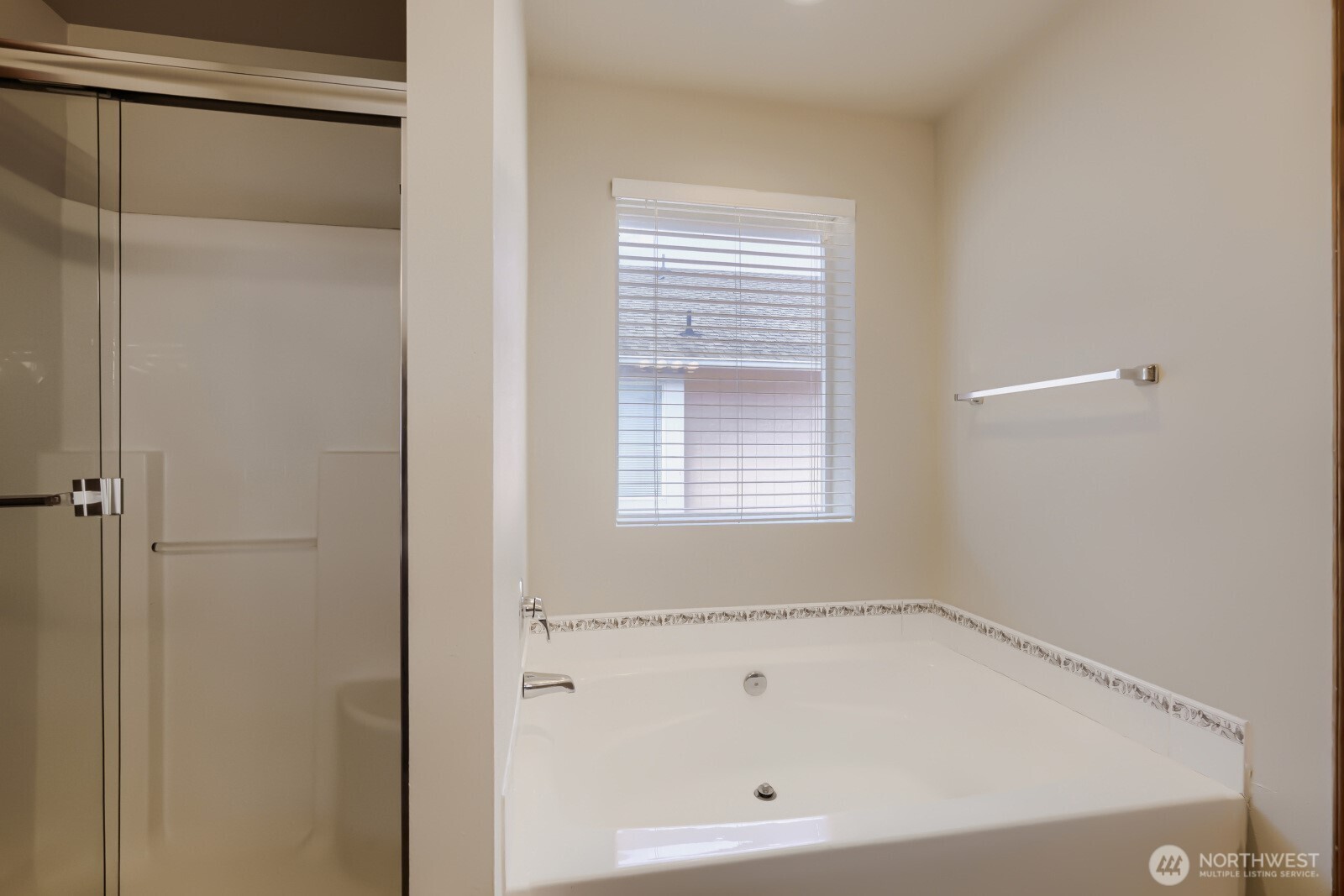 12224 58th Place South Seattle, WA 98178 - Photo 15 of 25