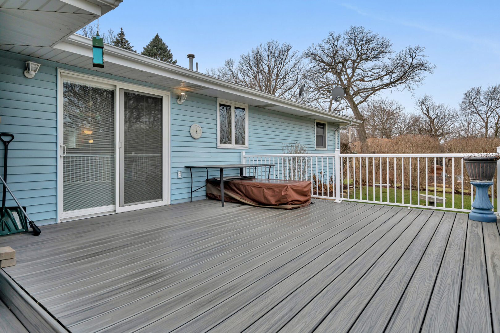 19556 West Manhattan Road Elwood, IL 60421 - Photo 6 of 23 a view of backyard with a deck