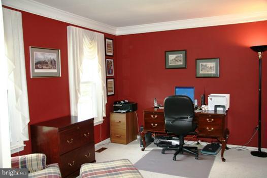 217 Environs Road Sterling, VA 20165 - Photo 2 of 30 Interior (General)