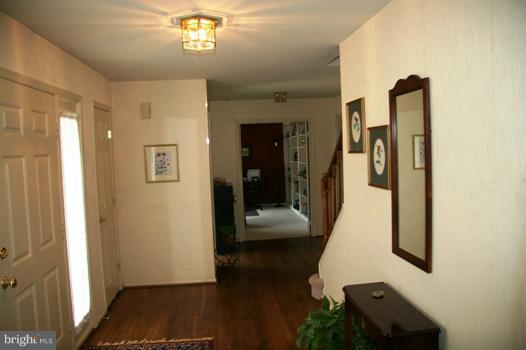 217 Environs Road Sterling, VA 20165 - Photo 23 of 30 Interior (General)