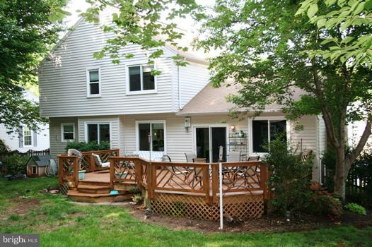 217 Environs Road Sterling, VA 20165 - Photo 8 of 30 Exterior (Rear)