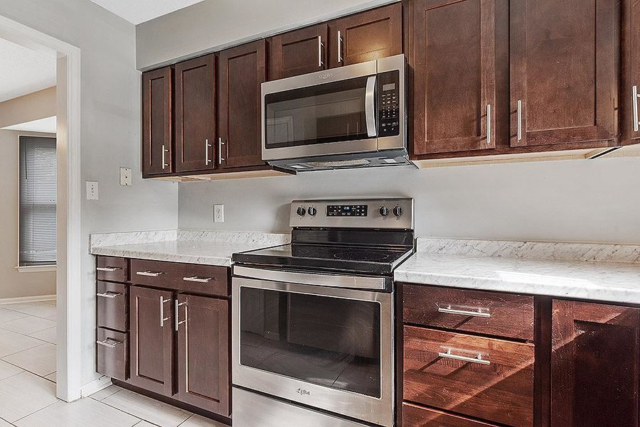 4107 Kaplan Drive Raleigh, NC 27606 - Photo 4 of 28 Photo 4