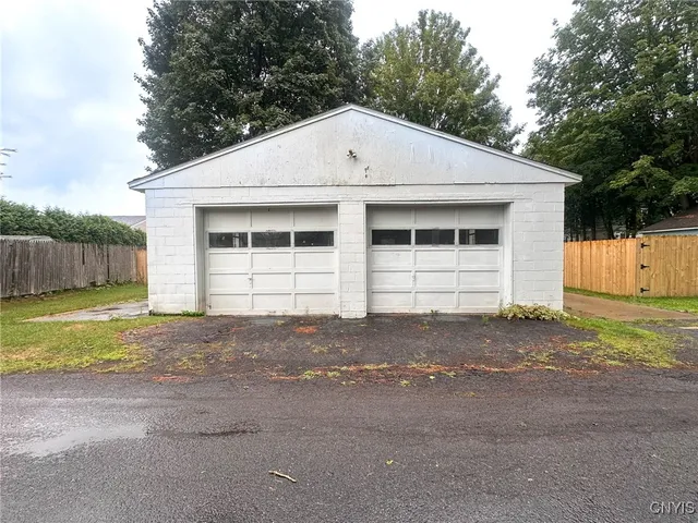 $1,500 | 821 Floyd Avenue, Rome, NY 13440