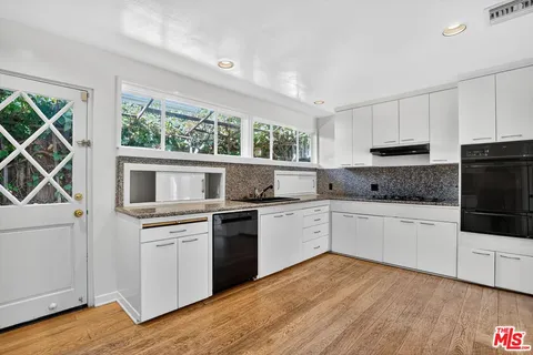 $9,500 | 2042 Linda Flora Drive, Los Angeles, CA 90077