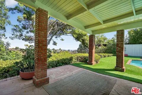 $9,500 | 2042 Linda Flora Drive, Los Angeles, CA 90077