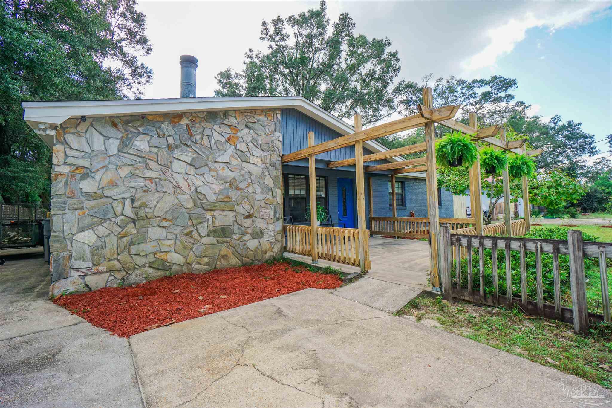 2113 Dora Road Pensacola, FL 32514 - Photo 5 of 29 Gallery Image 5