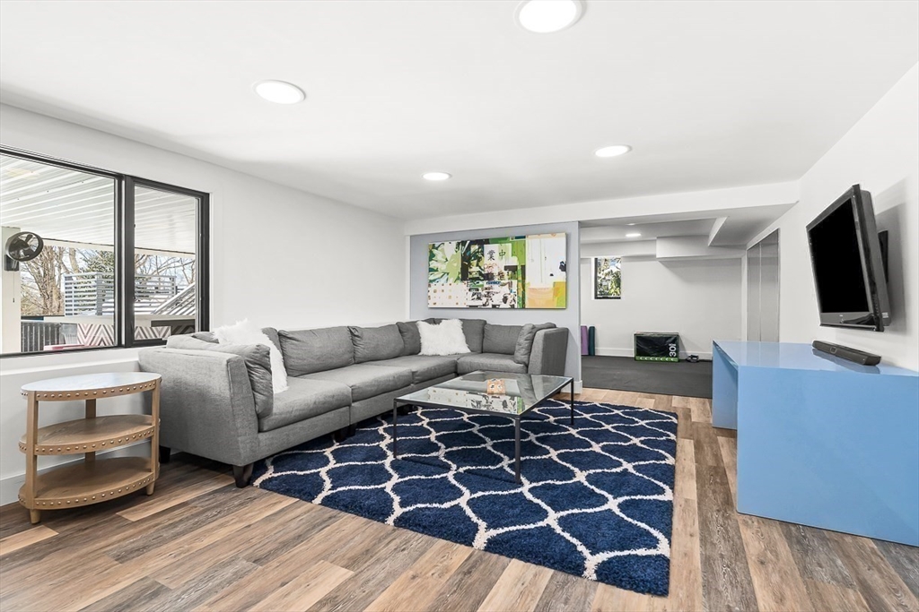 22 Cranmore Road Wellesley, MA 02481 - Photo 25 of 35