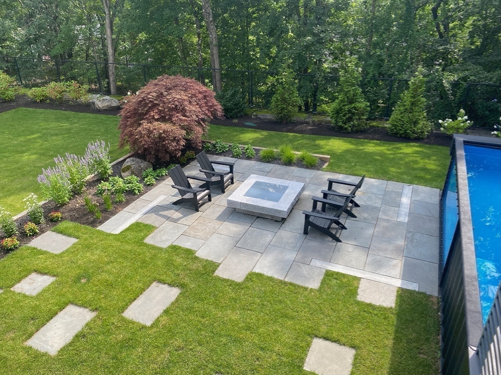 22 Cranmore Road Wellesley, MA 02481 - Photo 31 of 35