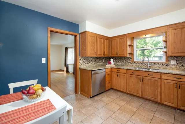 $299,900 | 130 Dillon Avenue, Mankato, MN 56001