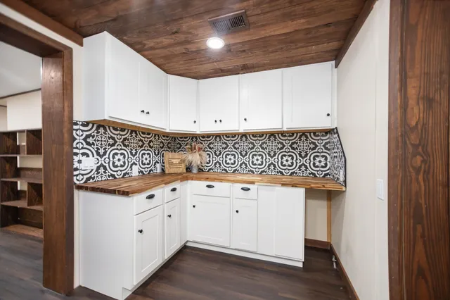 a view of storage area