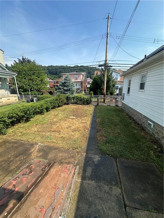 908 Russellwood Avenue McKees Rocks, PA 15136 - Photo 19 of 33 a view of a backyard