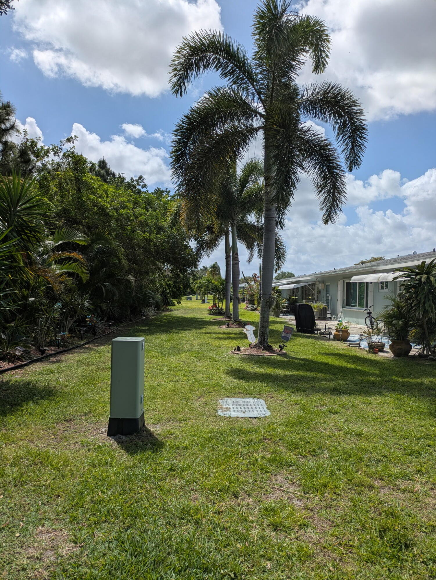 172 West High Point Terrace, Unit D Delray Beach, FL 33445 - Photo 5 of 31 Back Yard