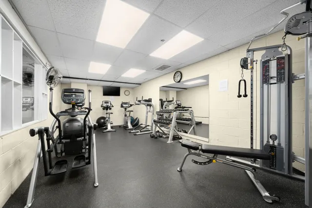 $899,000 | 1255 5th Avenue, Unit 3J | Upper Carnegie Hill