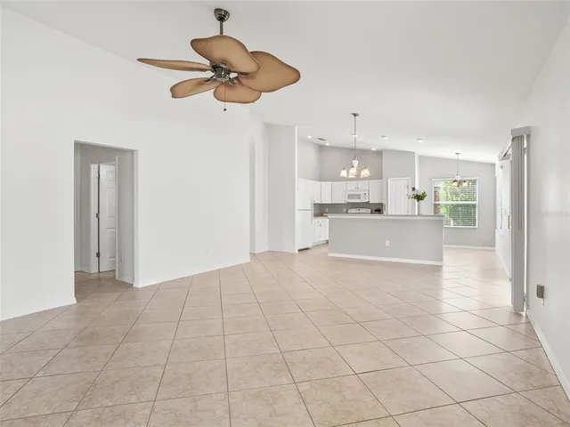$359,900 | 2046 Dalecroft Trail, The Villages, FL 32162