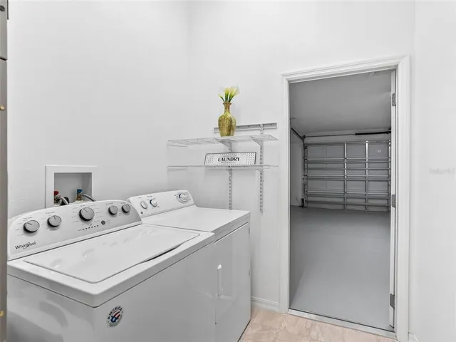 $359,900 | 2046 Dalecroft Trail, The Villages, FL 32162