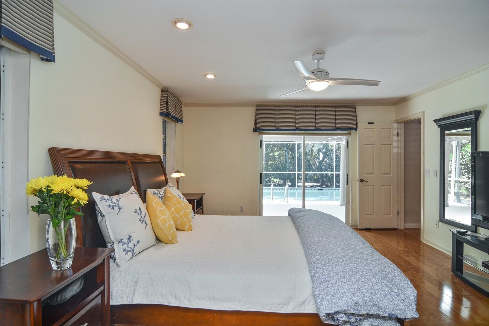 232 Cove Place Jupiter, FL 33469 - Photo 11 of 22 09_232CovePlace_14_MasterBedroom_Custom_