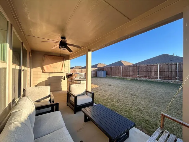 $350,000 | 1304 Briar Hl Drive, Denton, TX 76207